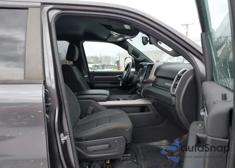 2019 Ram 1500 Big Horn/Lone Star 4X4 5'7 Box z USA, uszkodzony, nr VIN 1C6RRFFGXKN723226